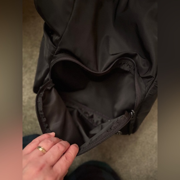 LULULEMON EVERYWHERE BACKPACK 22L**EXCELLENT** - Picture 7 of 7